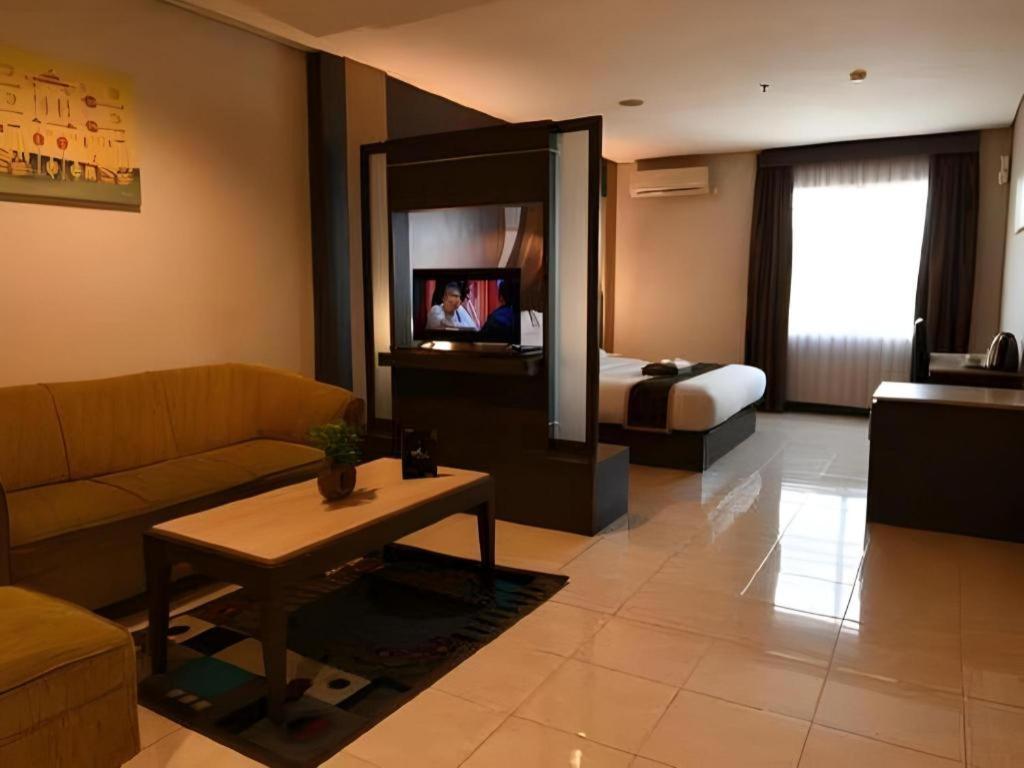 D'Arcici Hotel Cempaka Putih Jakarta Exterior photo